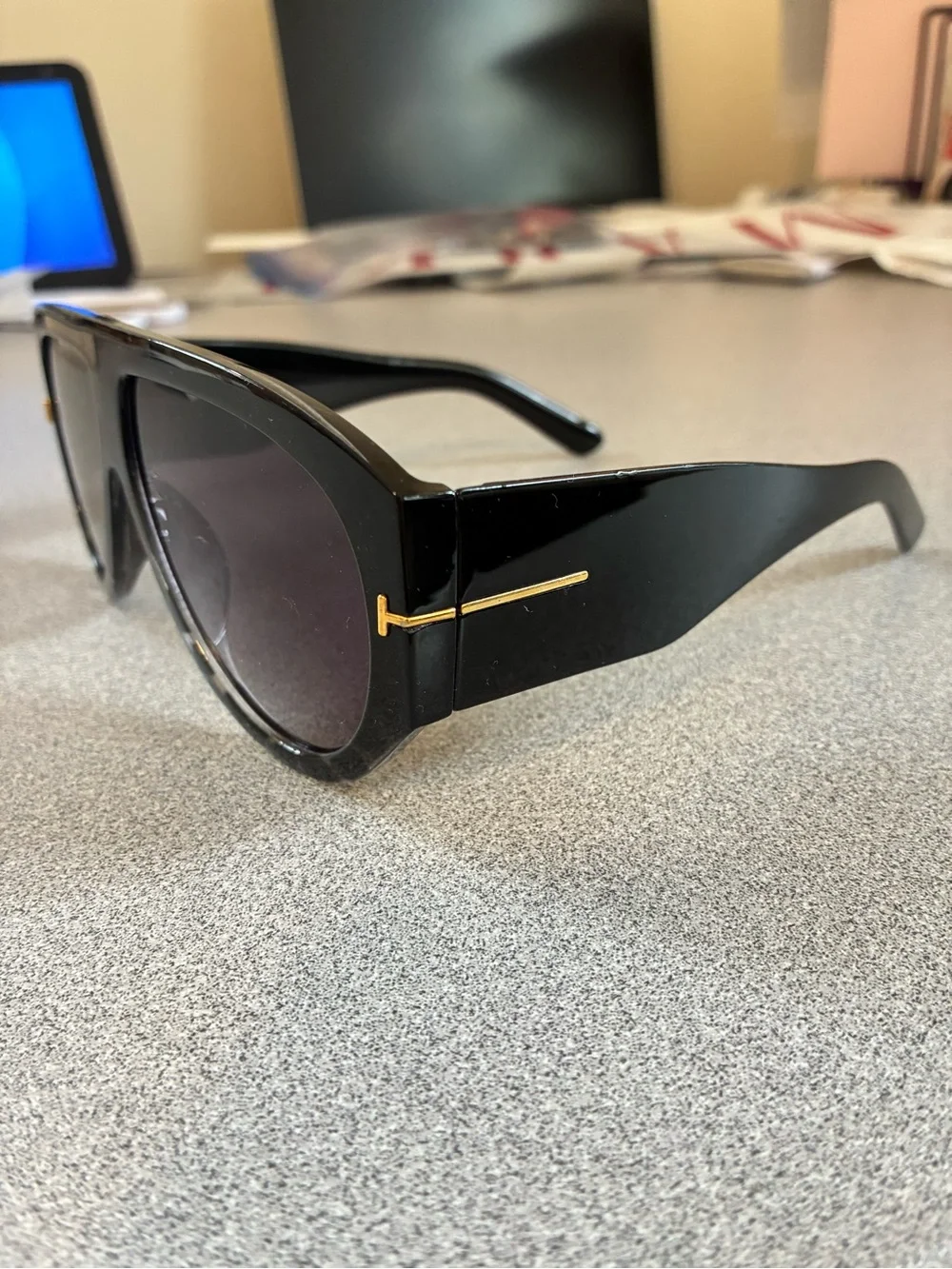 MARKD. stylish black